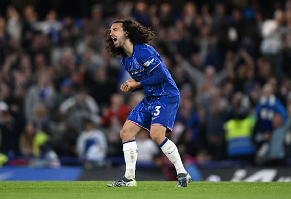 Đánh bại Man Utd, Cucurella tiết lộ bí quyết ghi bàn