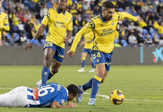 Nhận định soi kèo Espanyol vs Las Palmas lúc 23h30 ngày 24/5/2025